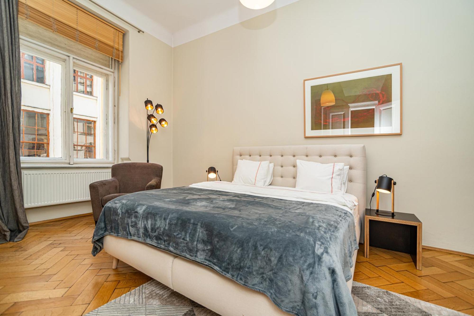 Large And Modern Apartment In The Heart Of Prag Exteriör bild