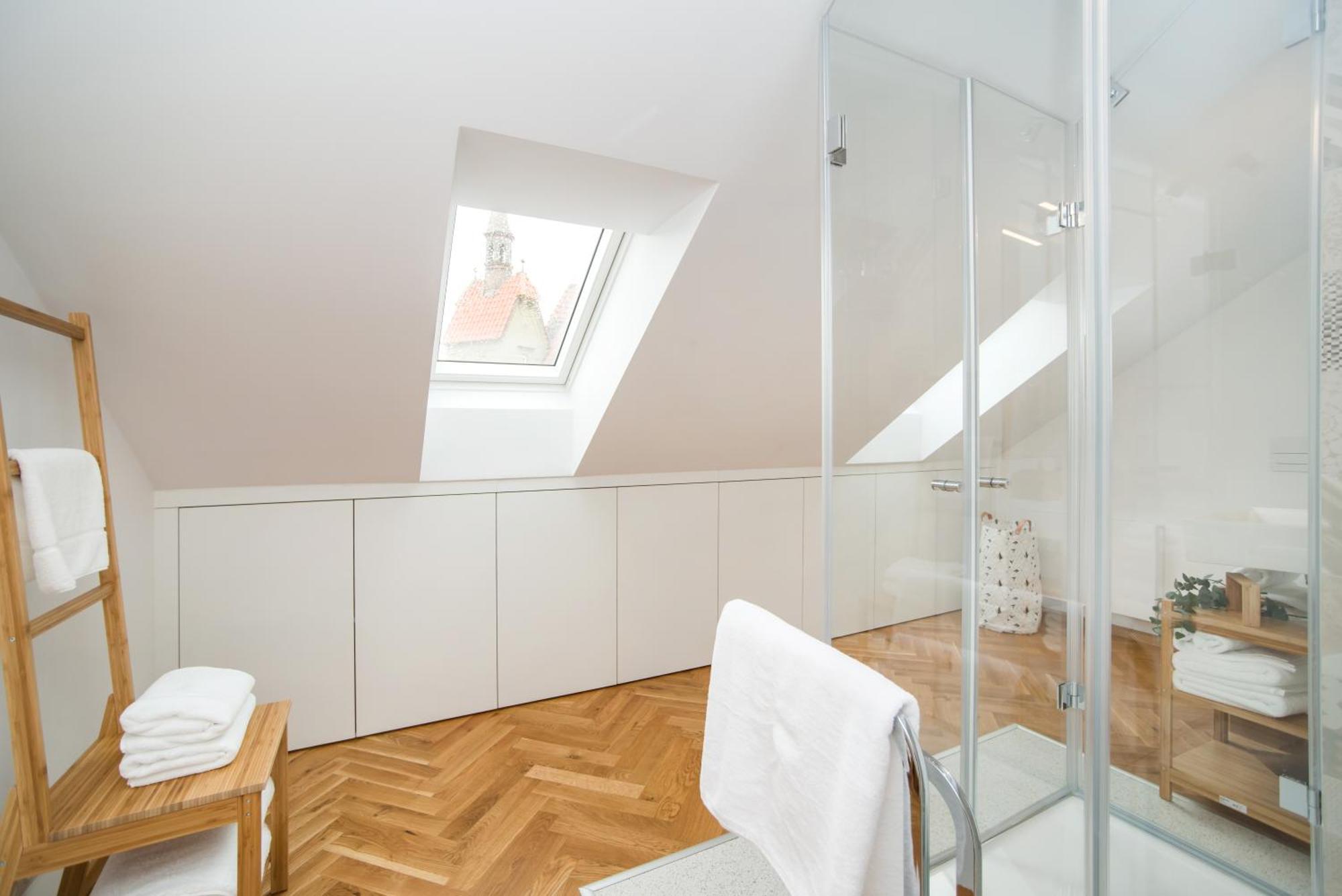 Large And Modern Apartment In The Heart Of Prag Exteriör bild