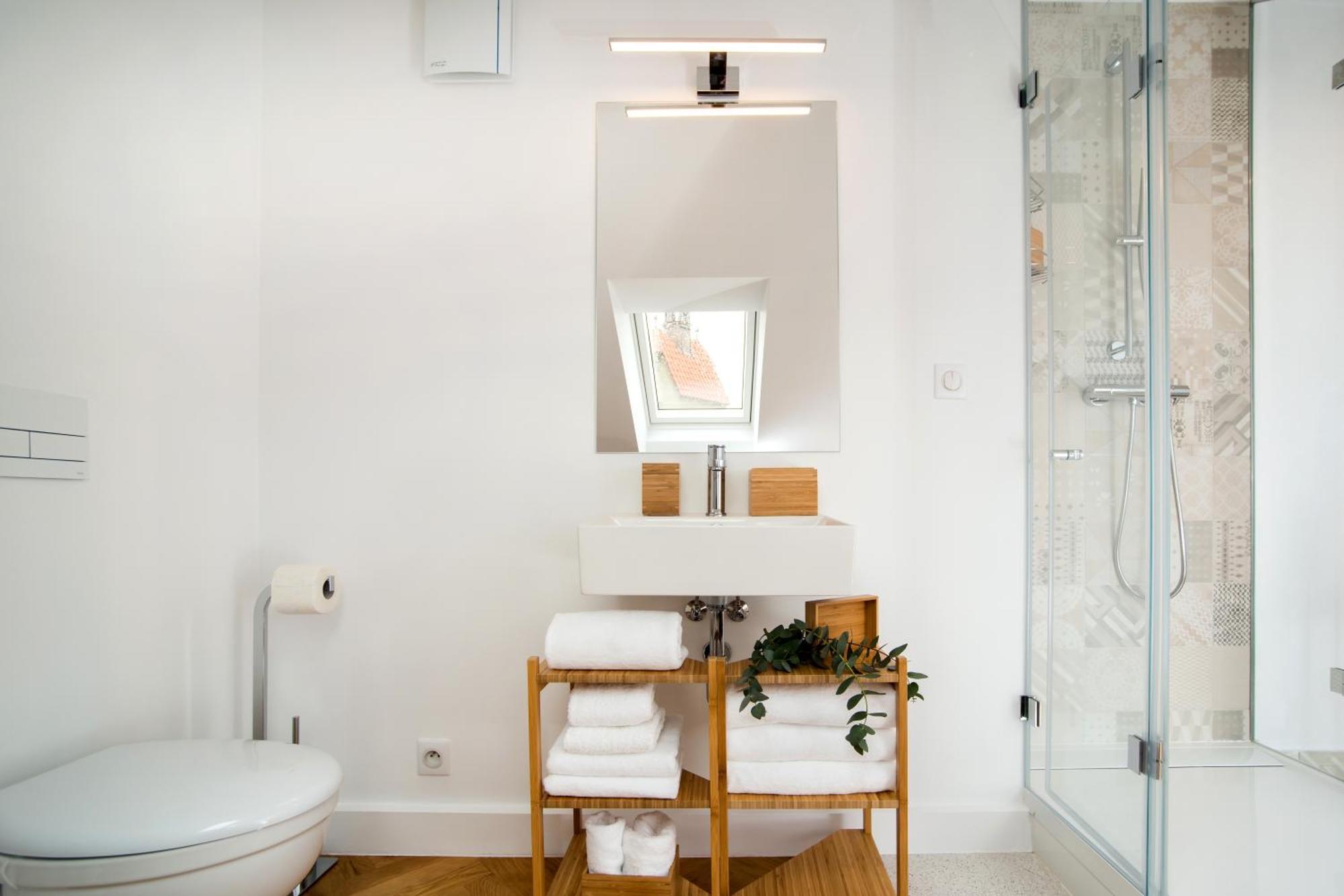 Large And Modern Apartment In The Heart Of Prag Exteriör bild